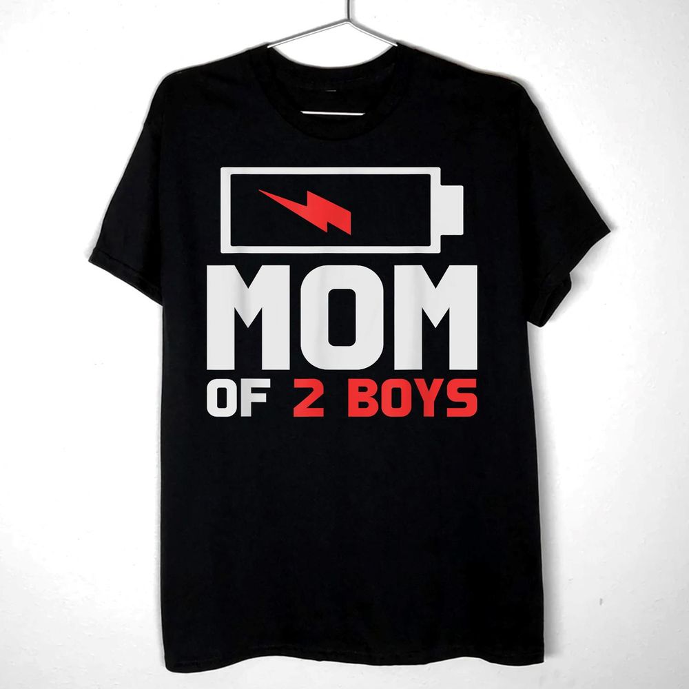 Mom Of 2 Boys Tee Gifts From Son Mothers' Day Birthday Women T-Shirt Unisex Standard T-Shirt black s
